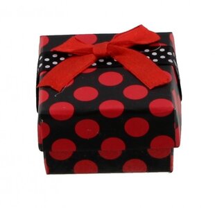 Giftbox ring dots red